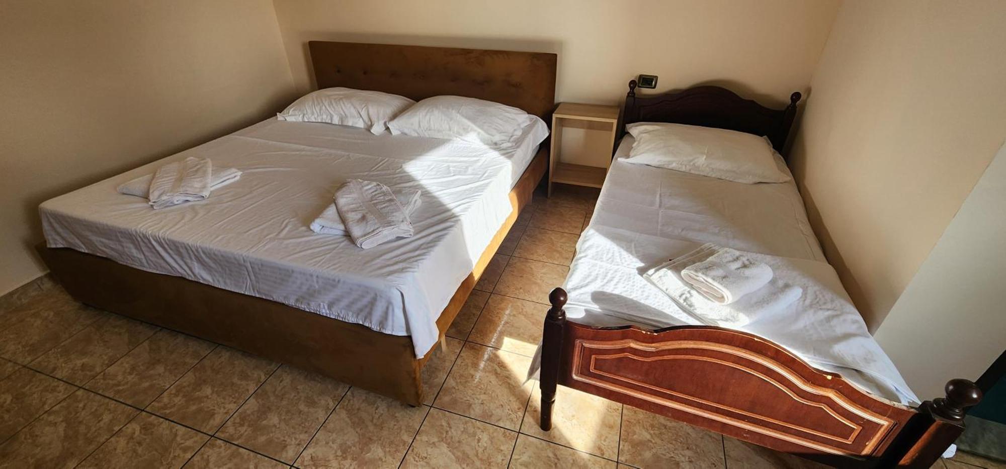 Hotel La Villa Tirana Exteriér fotografie