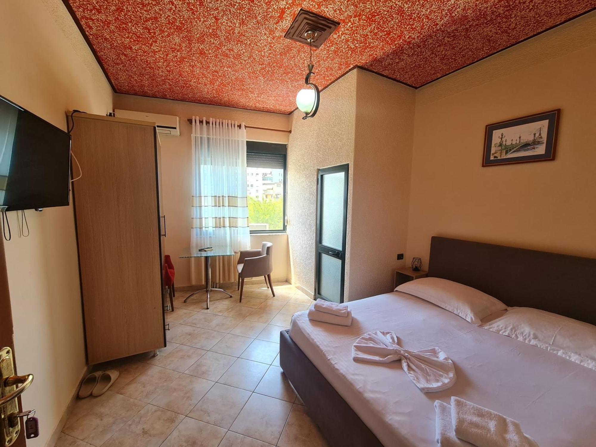 Hotel La Villa Tirana Exteriér fotografie