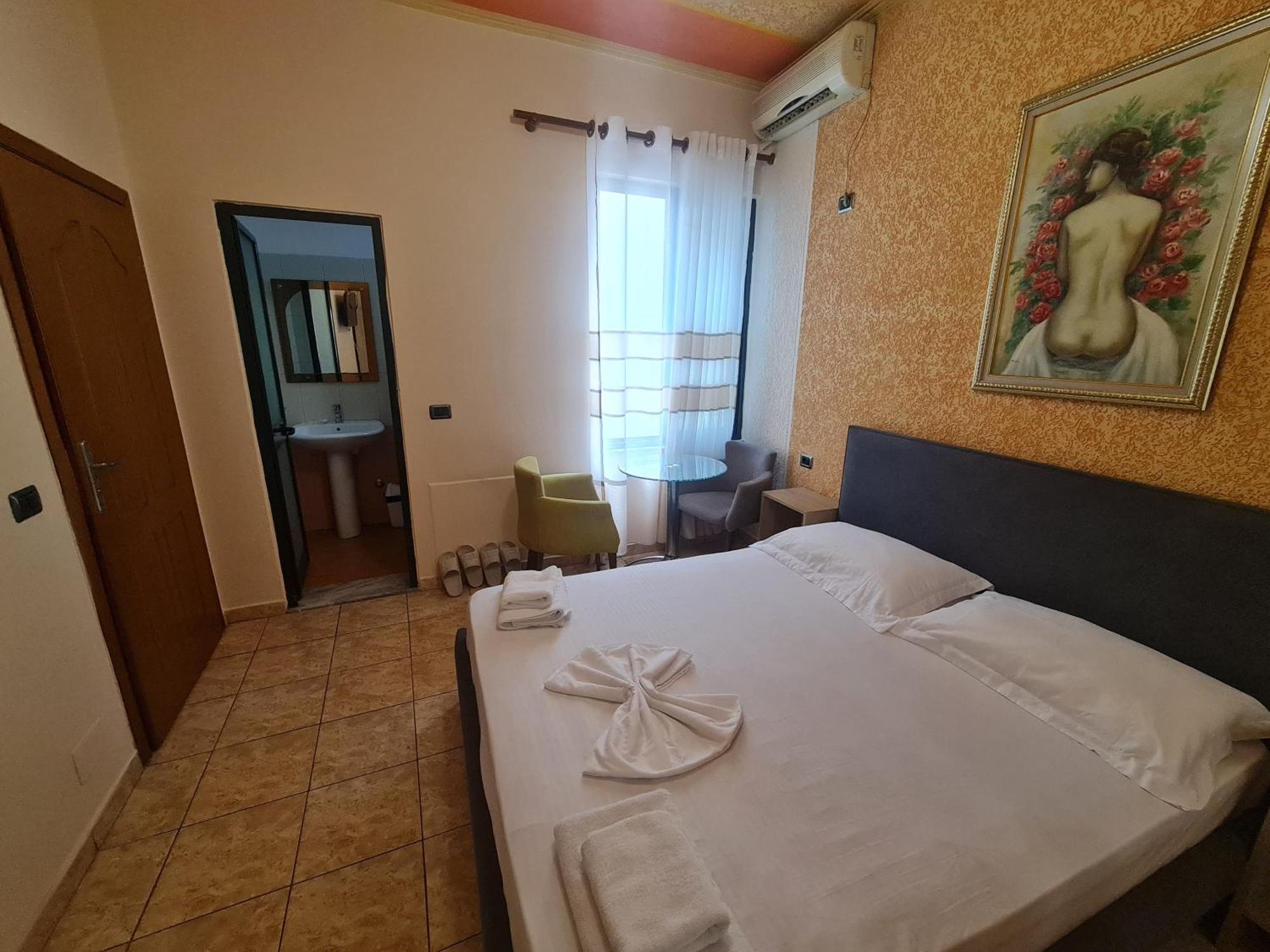 Hotel La Villa Tirana Exteriér fotografie