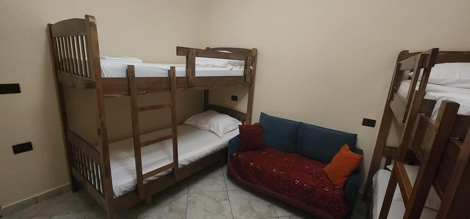 Hotel La Villa Tirana Exteriér fotografie